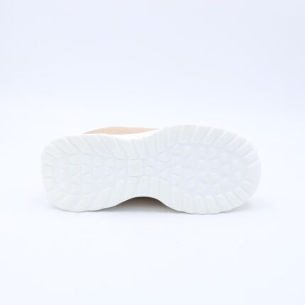 حذاء جلد بنعل مريح وعملي رياضي برباط وهمي لون بيج