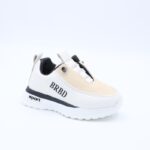 ⁦حذاء جلد بنعل مريح وعملي رياضي برباط وهمي لون أبيض⁩ - الصورة ⁦2⁩