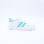 ⁦حذاء رياضي نعل عريض بناتي لون ابيض وأزرق فاتح⁩ - الصورة ⁦4⁩