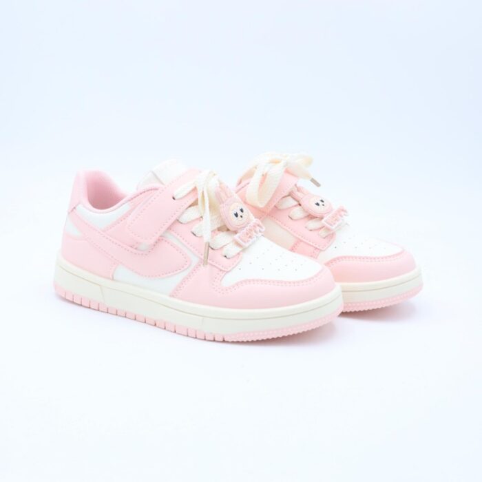 ⁦حذاء رياضي مع ستيكر لابوبو بشريط لاصق بناتي لون زهري وابيض⁩ - الصورة ⁦2⁩