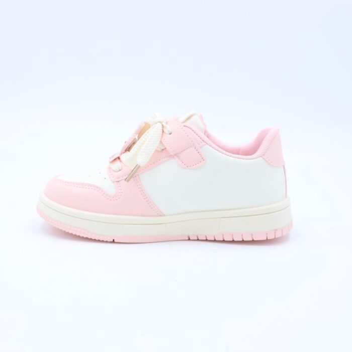 ⁦حذاء رياضي مع ستيكر لابوبو بشريط لاصق بناتي لون زهري وابيض⁩ - الصورة ⁦5⁩