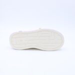 ⁦حذاء رياضي للأطفال لون ابيض وبنفسجي⁩ - الصورة ⁦5⁩