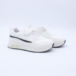 ⁦حذاء رياضي بشريط لاصق لون ابيض⁩ - الصورة ⁦2⁩