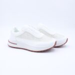 حذاء رياضي بنعل مريح وعملي للنساء لون ابيض