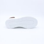 حذاء رياضي جلد للنساء لون بني وابيض