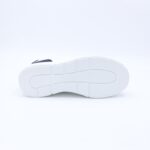 حذاء رياضي جلد للنساء لون ابيض وكحلي