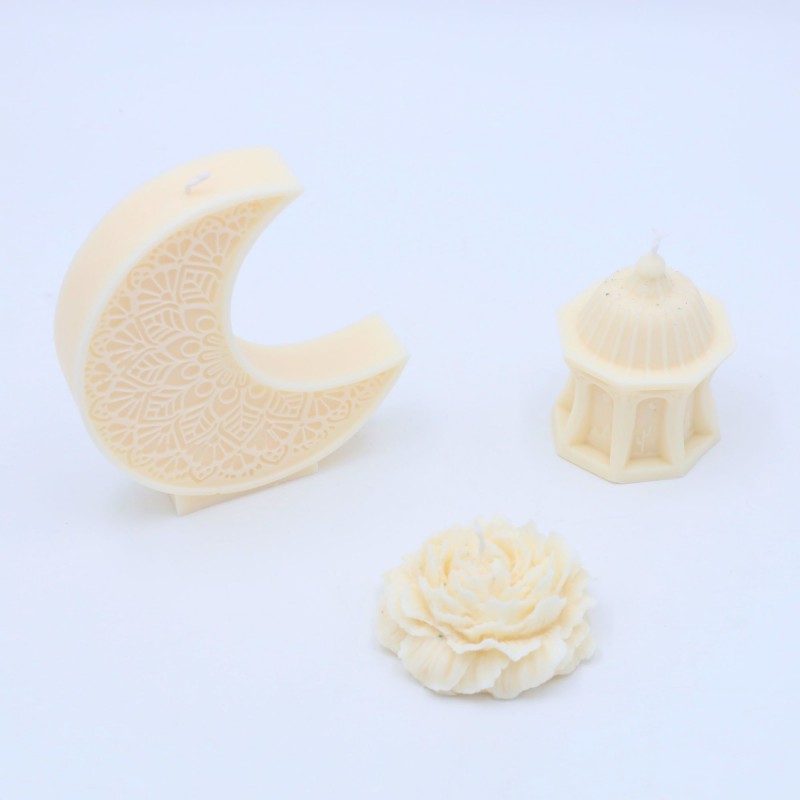 103398338_697dc07ed42df طقم شموع معطر برائحه سكاندل بتصميم خاص بشهر رمضان مكون من تلات قطع هلال وماذنه وورده لون ابيض - الصورة 1