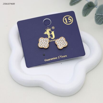 حلق زركون شكل وردة رباعية لون ذهبي