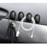 ⁦علاقة لتابلو السيارة حجم صغير عدد 1- متعدد الاستخدامات لتعليق اكيبل الشحن، والمفاتيح وغيرها⁩ - الصورة ⁦2⁩