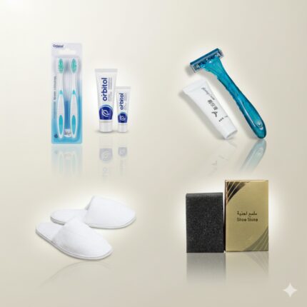 بكج عناية شخصية متكامل يضم 2 فرشاة أسنان مع 2 معجون أسنان، شفرة حلاقة للرجال مع كريم حلاقة، 2 ملمّع أحذية، و2 شبشب فندقي فاخر.