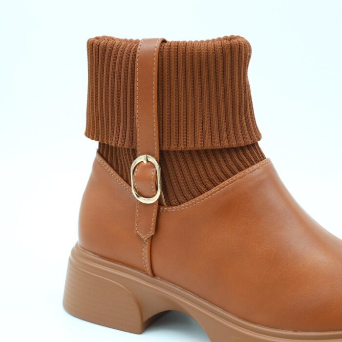 ⁦جزمة مع كعب للنساء لون عسلي⁩ - الصورة ⁦6⁩