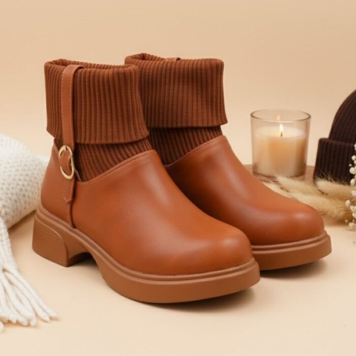 ⁦جزمة مع كعب للنساء لون عسلي⁩ - الصورة ⁦9⁩