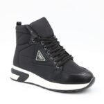 حذاء كاجوال برباط مع كعب شتوي للنساء لون أسود