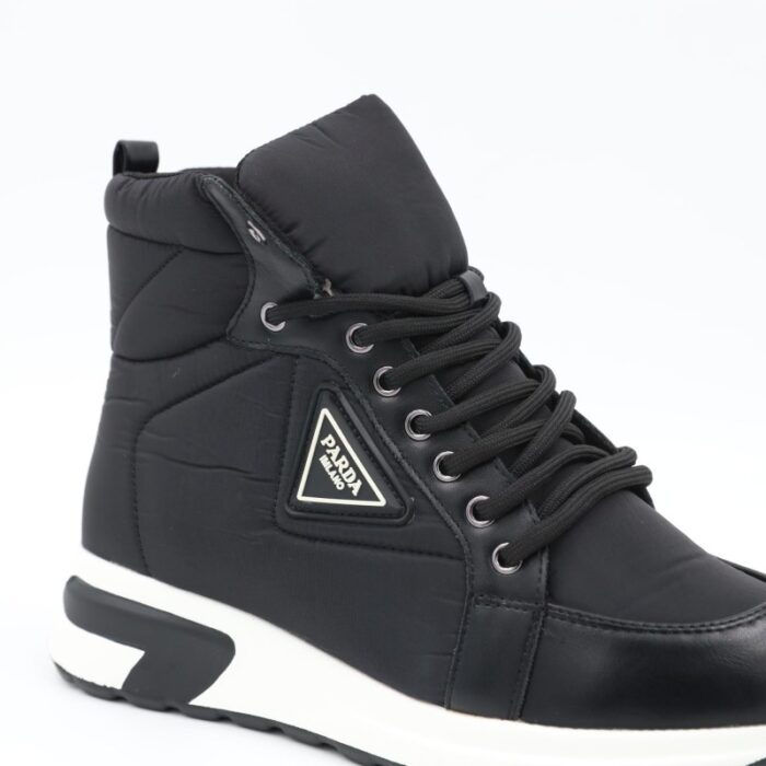 ⁦حذاء كاجوال برباط مع كعب شتوي للنساء لون أسود⁩ - الصورة ⁦3⁩