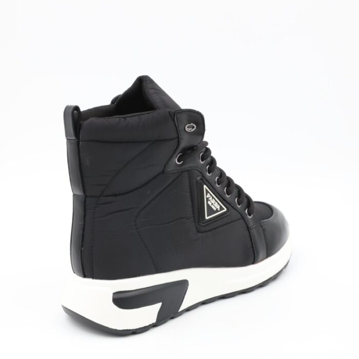 ⁦حذاء كاجوال برباط مع كعب شتوي للنساء لون أسود⁩ - الصورة ⁦7⁩