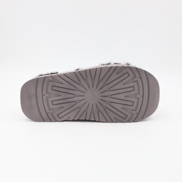 ⁦شبشب شتوي للنساء لون سكني و أسود⁩ - الصورة ⁦2⁩