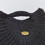 شنطة فراشة مع يد سلسلة لون أسود - نكشة فن