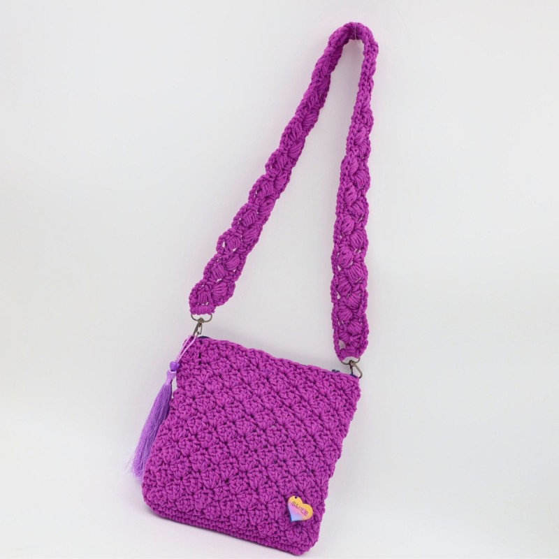 ⁦شنطة كروشيه مع يد كروشية لون ليلكي - نكشة فن⁩ - الصورة ⁦1⁩
