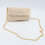 ⁦شنطة حبة الحمص مع فاصل داخلي لون عاجي - نكشة فن⁩ - الصورة ⁦3⁩