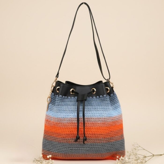 ⁦شنطة كروشية زم مع يد جلد لون مونس - نكشة فن⁩ - الصورة ⁦3⁩