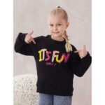 بلوزة ولادي بأكمام طويلة لون أسود