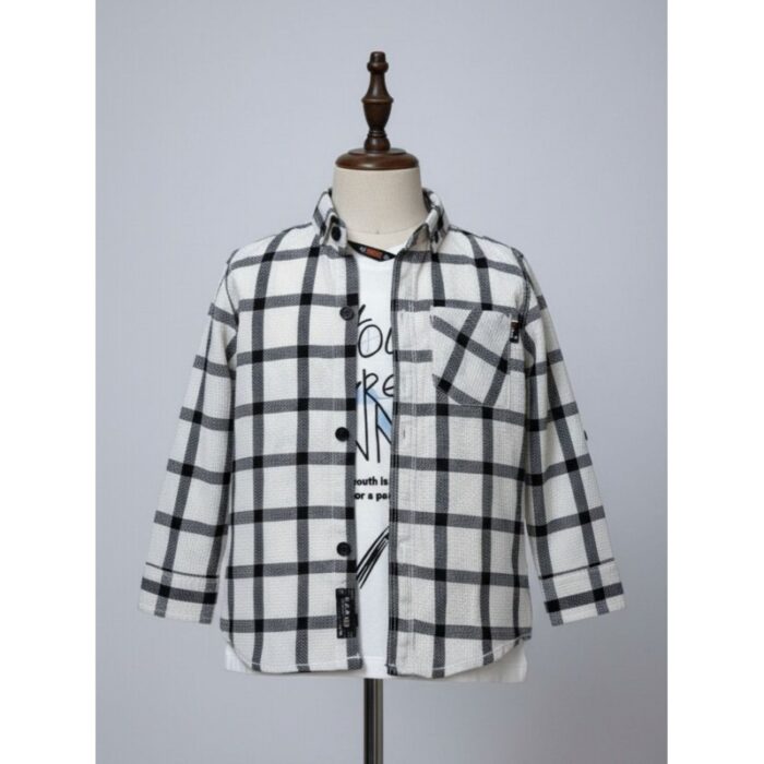 ⁦جاكيت ولادي بأزرار وأكمام طويلة للأطفال مقلم لون أسود وأبيض⁩ - الصورة ⁦2⁩