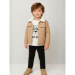 ⁦جاكيت ولادي بأزرار وأكمام طويلة للأطفال لون عسلي⁩ - الصورة ⁦2⁩