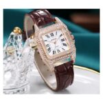 ⁦ساعة يد أنيقة للصبايا بشاشة مستطيلة حزام جلد لون بني غامق⁩ - الصورة ⁦2⁩