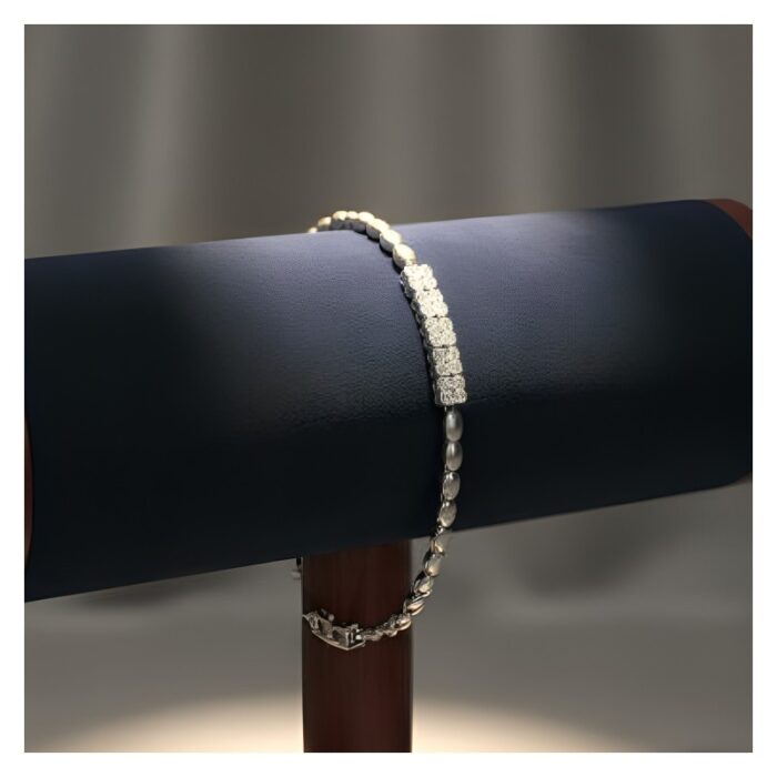 ⁦سوار ستانلس أنيق للصبايا من الزركون لون فضي⁩ - الصورة ⁦2⁩