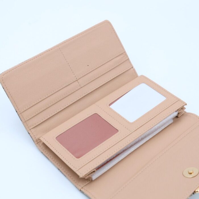 ⁦جزدان نقشة مربعات لون بيج⁩ - الصورة ⁦4⁩