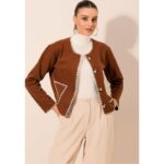 ⁦جاكيت ستاتي لون بني نقشة أبيض من الجوانب⁩ - الصورة ⁦3⁩