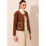 ⁦جاكيت ستاتي لون بني نقشة أبيض من الجوانب⁩ - الصورة ⁦4⁩