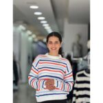 بلوزة ستاتي شتوي لون أبيض مخطط