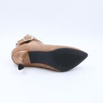 ⁦جزمة نسائية كعب مسمار بسحاب بتصميم متوسط الطول لون بيج⁩ - الصورة ⁦2⁩