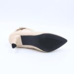 ⁦جزمة نسائية كعب مسمار بسحاب بتصميم متوسط الطول لون أوفوايت⁩ - الصورة ⁦5⁩