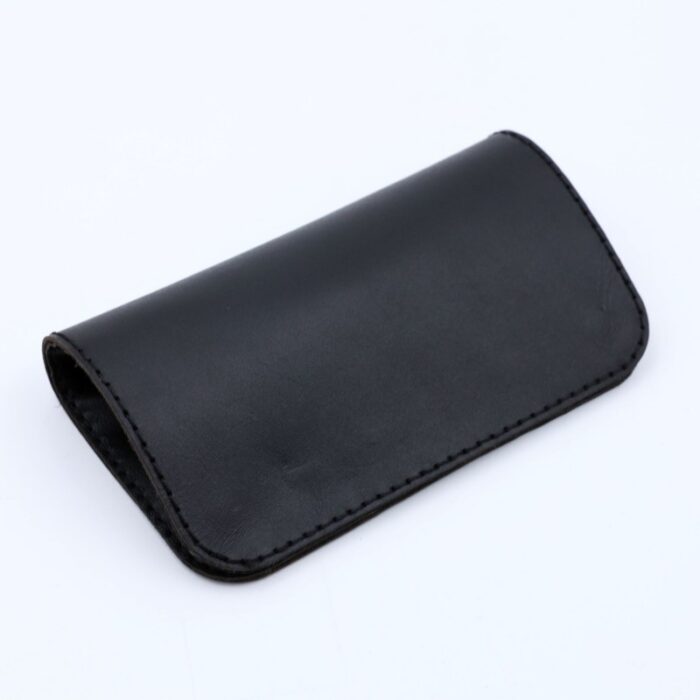 ⁦حقيبة تبغ من جلد طبيعي لون أسود⁩ - الصورة ⁦4⁩