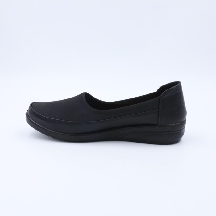⁦حذاء كاجوال ستاتي طبي لون أسود⁩ - الصورة ⁦4⁩