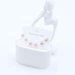 ⁦مجموعة مكونة من 3 حلوق كرستال⁩ - الصورة ⁦2⁩