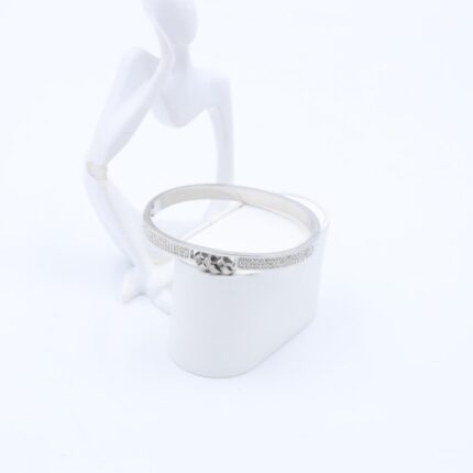 سوار لون فضي وزركون فضي