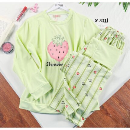 بجامة للصبايا لون فسفوري شتوية من Sami Boutiqe