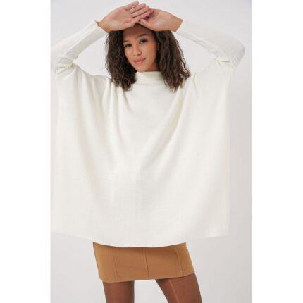 بلوزة شتوية سادة باللون البيج One Size