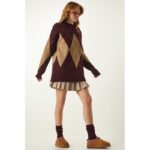 جرزة باللون الخمري والبيج الغامق One Size