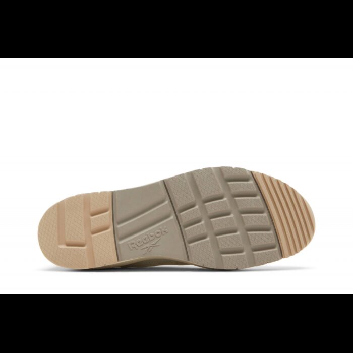 ⁦Reebok Unisex' Club C Geo Mid Shoes- White⁩ - الصورة ⁦5⁩