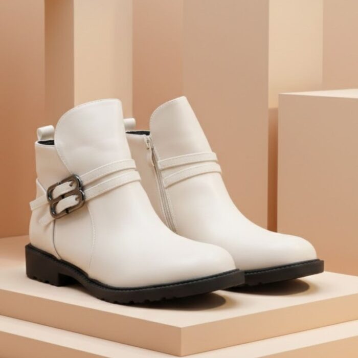 ⁦جزمة بسحاب تصميم ساق متوسط الطول للنساء لون أوف وايت⁩ - الصورة ⁦6⁩