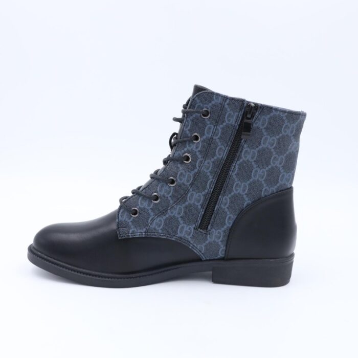 ⁦جزمة نسائية بسحاب لون أسود ورمادي⁩ - الصورة ⁦4⁩