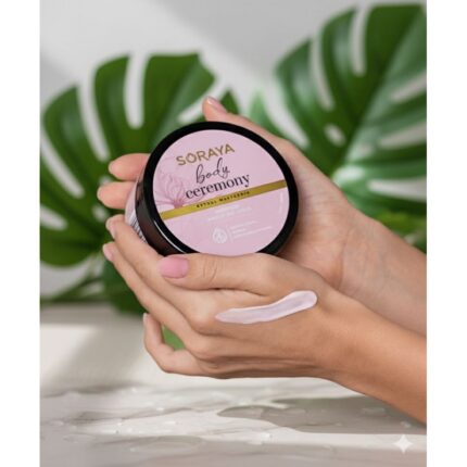 مقشر للجسم من سورايا بالفانيلا والطين الوردي 200 غرام