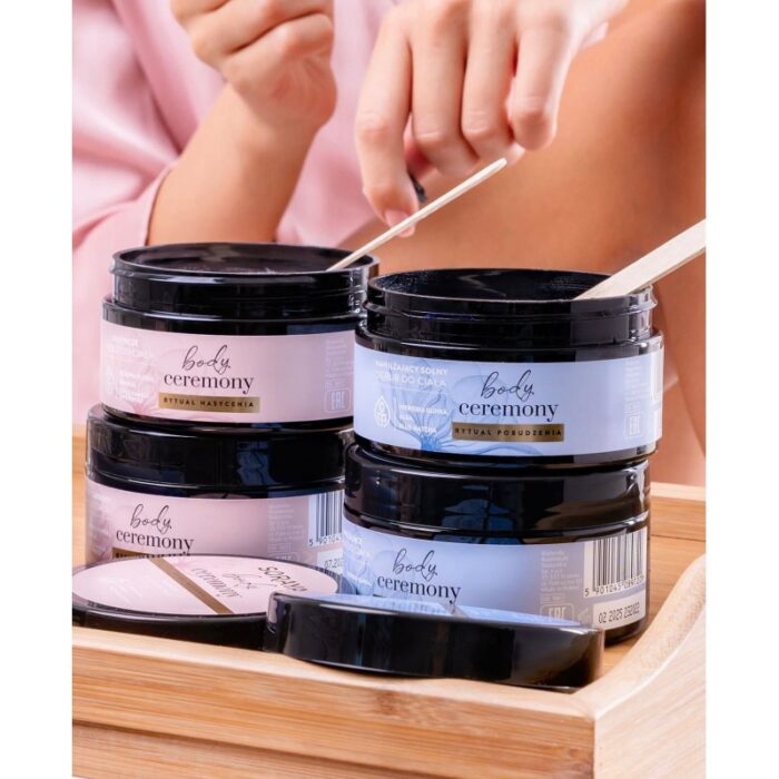 ⁦مقشر للجسم من سورايا بالفانيلا والطين الوردي 200 غرام⁩ - الصورة ⁦2⁩