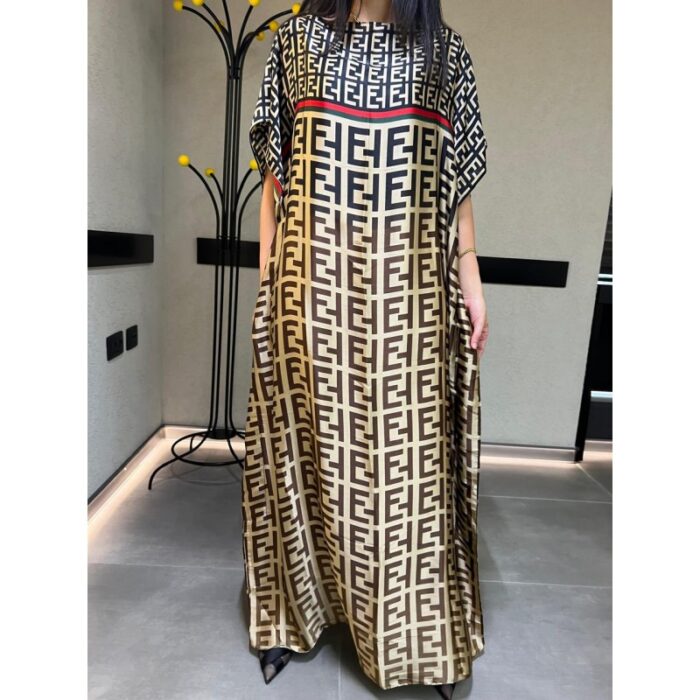 ⁦عباي قماش ساتان مع شال مقاس واحد⁩ - الصورة ⁦6⁩