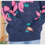 بلوزة صوف بتصميم رسومات ستاتي لون كحلي