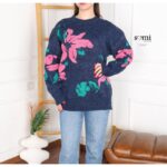 ⁦بلوزة صوف بتصميم رسومات ستاتي لون كحلي⁩ - الصورة ⁦2⁩